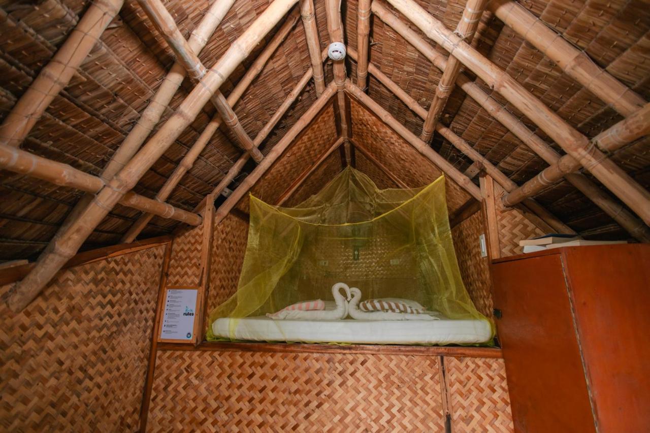 Mad Monkey Hostel Nacpan Beach (Adults Only) El Nido Eksteriør billede