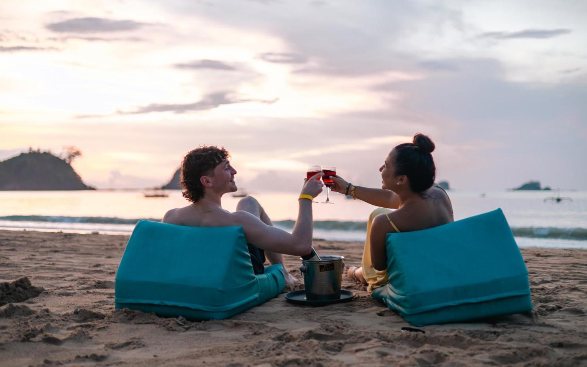 Mad Monkey Hostel Nacpan Beach (Adults Only) El Nido Eksteriør billede