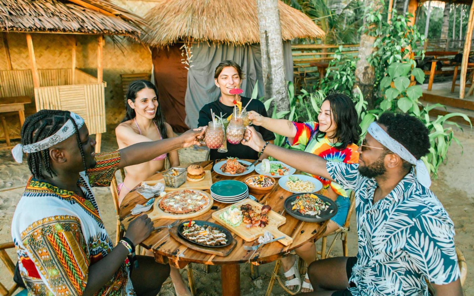 Mad Monkey Hostel Nacpan Beach (Adults Only) El Nido Eksteriør billede