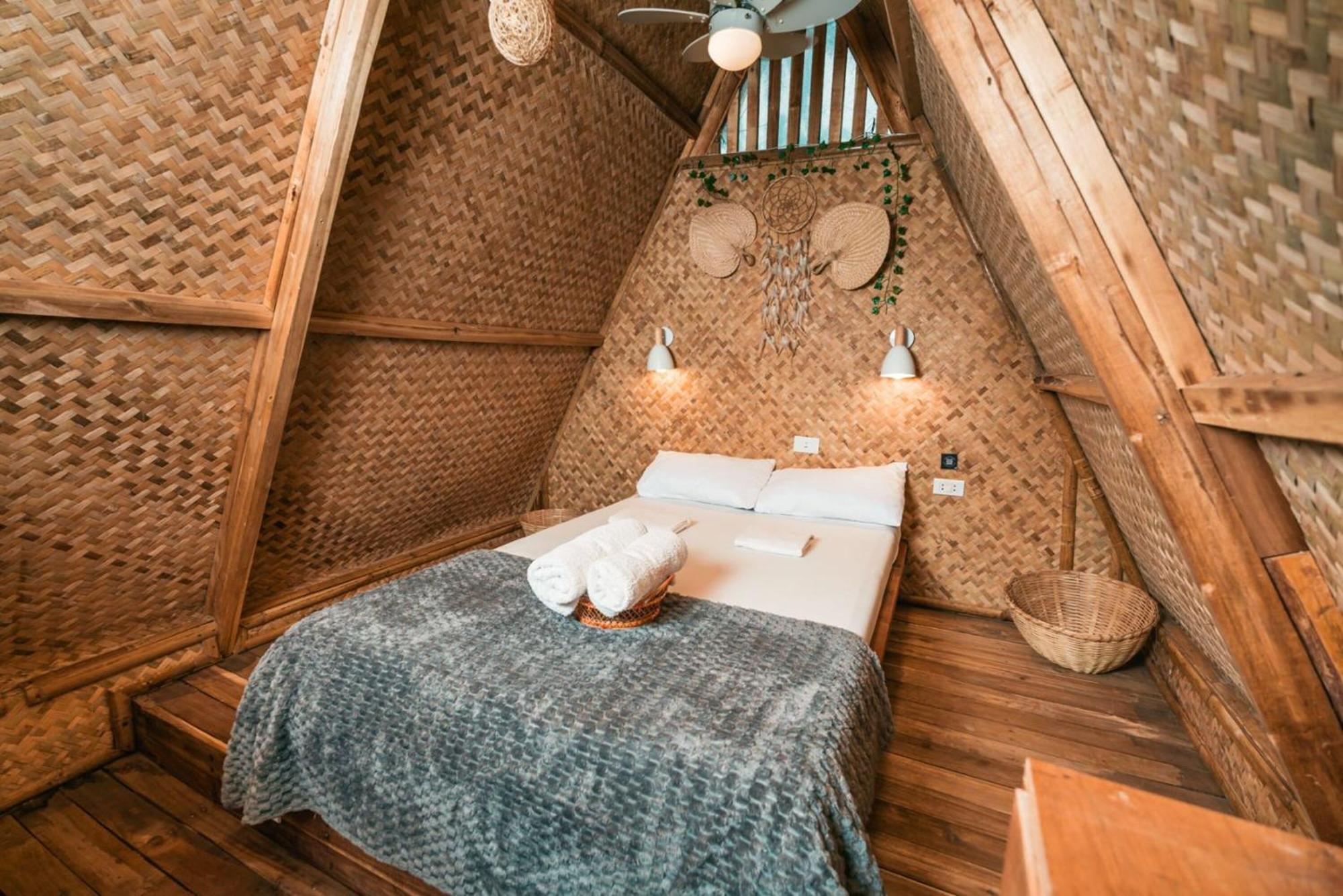 Mad Monkey Hostel Nacpan Beach (Adults Only) El Nido Eksteriør billede